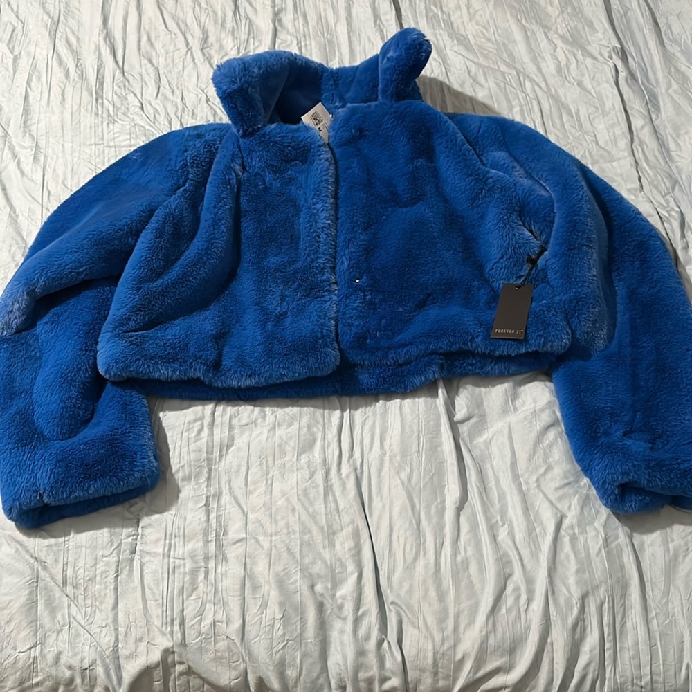 Blue cropped Faux fur